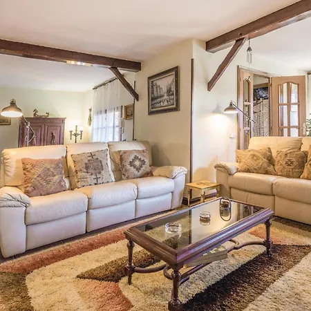 Сasa de vacaciones Pet Friendly In *